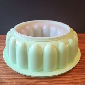 Vintage Tupperware Green 9" Bowl and Bottom Lid Jello Mold No Cover 1201-9